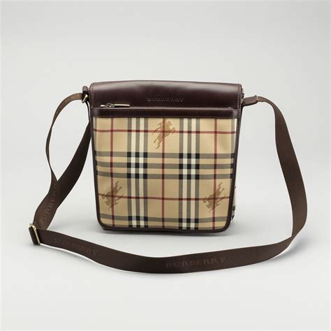 burberry tasche hufeisen|Burberry handbags sale.